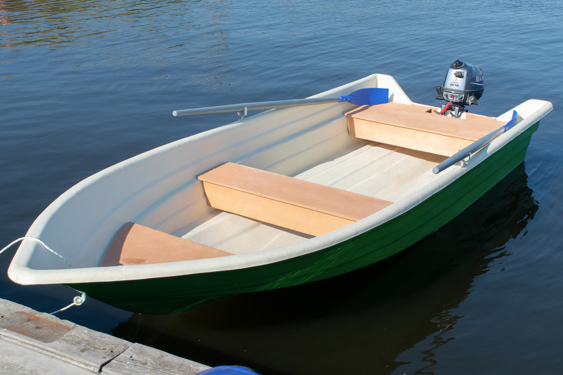 Моторные лодки спб. Лодка пластиковая Легант-425. Лодка виза Легант 425. Лодка моторная Легант 425. Лодка виза Легант 350.